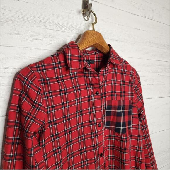 Madewell Size XS‎ Red Classic Ex-Boyfriend Shirt in Plaid Patchwork - Picture 4 of 13